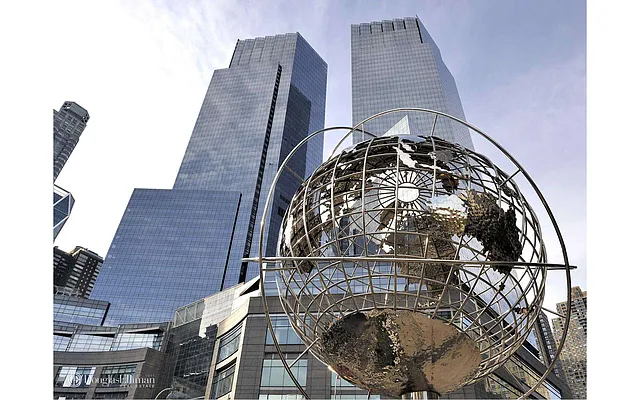 Sold by Douglas Elliman | media 32