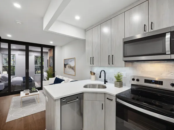 55 Ten Eyck Street image 1 of 15