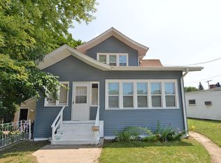 1525 Douglas Ave, Racine, WI 53402