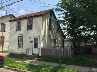 344 E 16th St, Dubuque, IA 52001