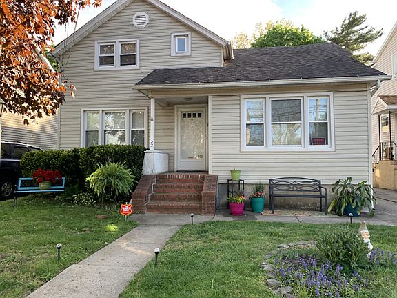 Well maintained property and grounds.