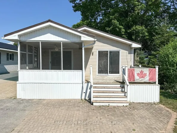 8 Cherokee Ln E, Ashfield Colborne Wawanosh, ON N7A 3Y2