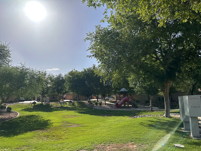 2073 N Arbor Ln — Photo 13