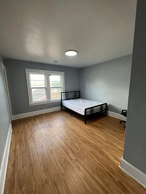 1112 East Colvin Street - Rm 1 — Photo 1