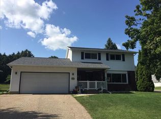 121 Simon Crestway, Waunakee, WI 53597