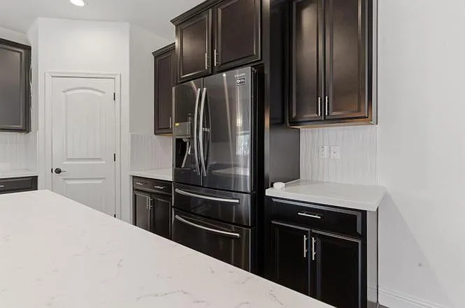 510 E Albertina Ave — Photo 8