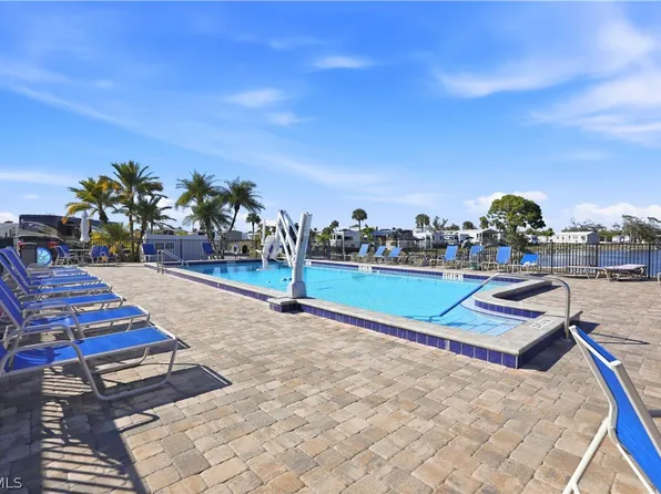 158 Nanaimo Trl, Fort Myers Beach, FL 33931