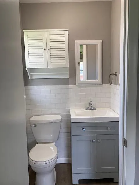 3 bed, 1.5 bath, 1350 sqft, $1,100 — Photo 3