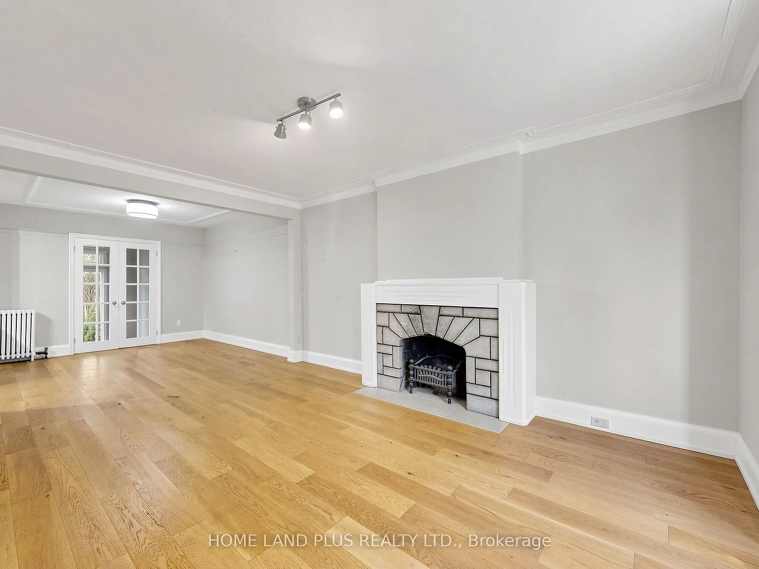 3 bed, $4,600 — Photo 4