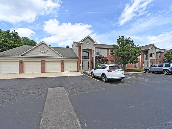 2nd image of 5370 Meadow Walk Ln Unit 1B