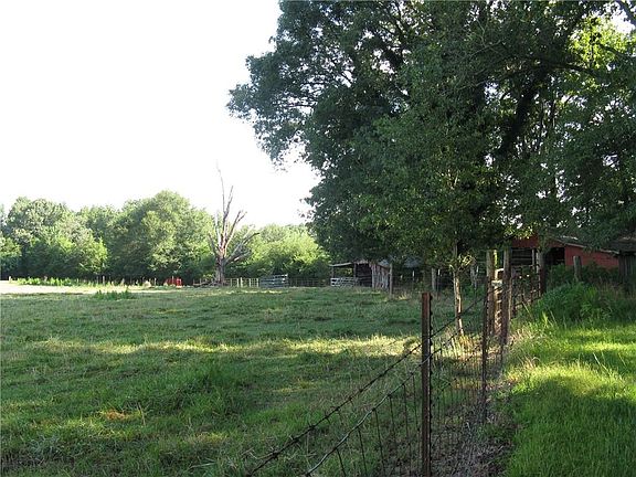 2nd image of 9311 9315th Hwy #81-S