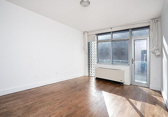 4th image of 415 W 150th St APT 301