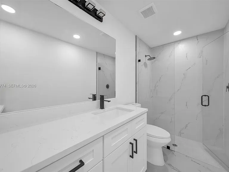 4984 Fairway Ct — Photo 10