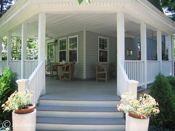 3rd image of 5926 Edgehill Dr