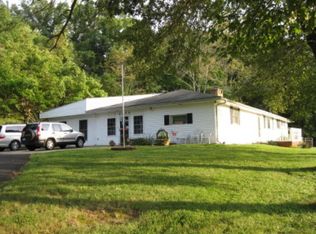 9389 Clover Ln, Athens, OH 45701
