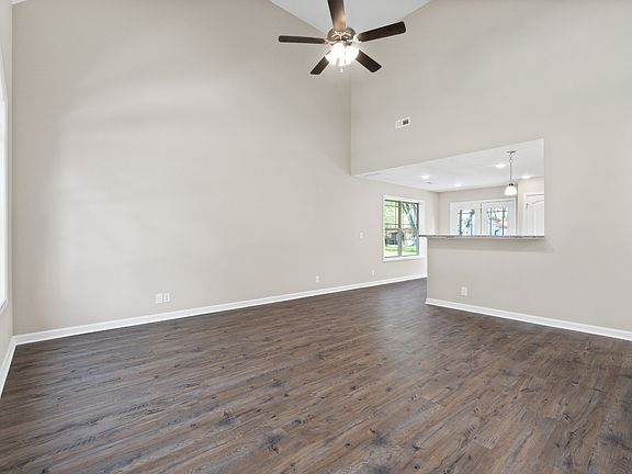 3rd image of 298 Conrad Dr #B