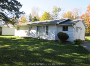 112 Parkview Rd, Prince Edward County, ON K0K1L0