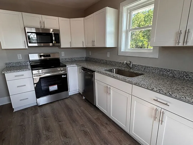 2031 Westover Ave SW — Photo 19