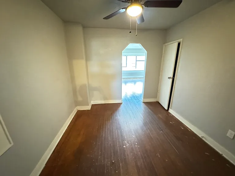 525 SW 24th St #3 — Photo 11