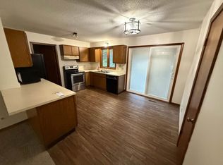 15116 Hickory St, Spring Lake, MI 49456