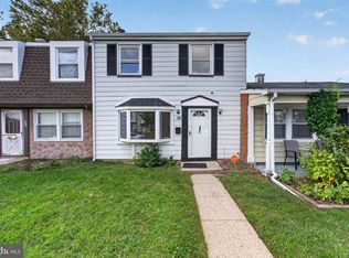 50 Raeburn Ln, Willingboro, NJ 08046