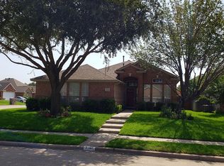 7762 Sunnydale Ct, Fort Worth, TX 76137