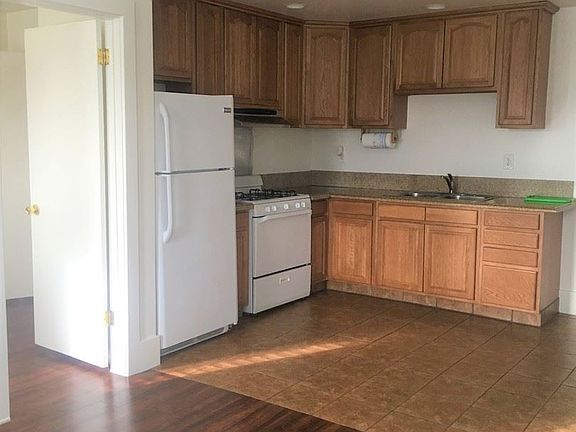 5th image of 131 S Avenue 63 APT 2