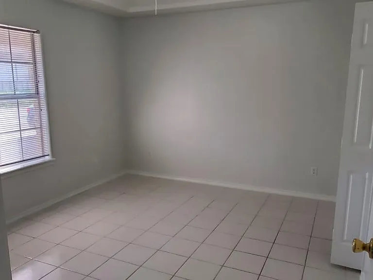 2302 Kimberly Ln #1 — Photo 5
