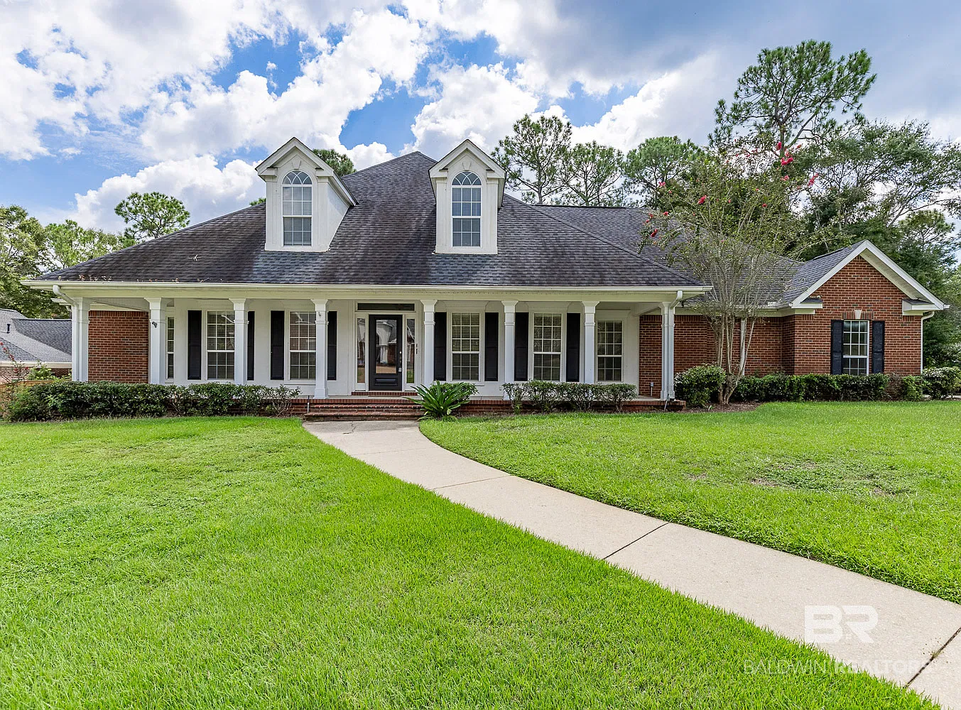 4 bed, 4.5 bath, 3242 sqft, $3,200 — Photo 1