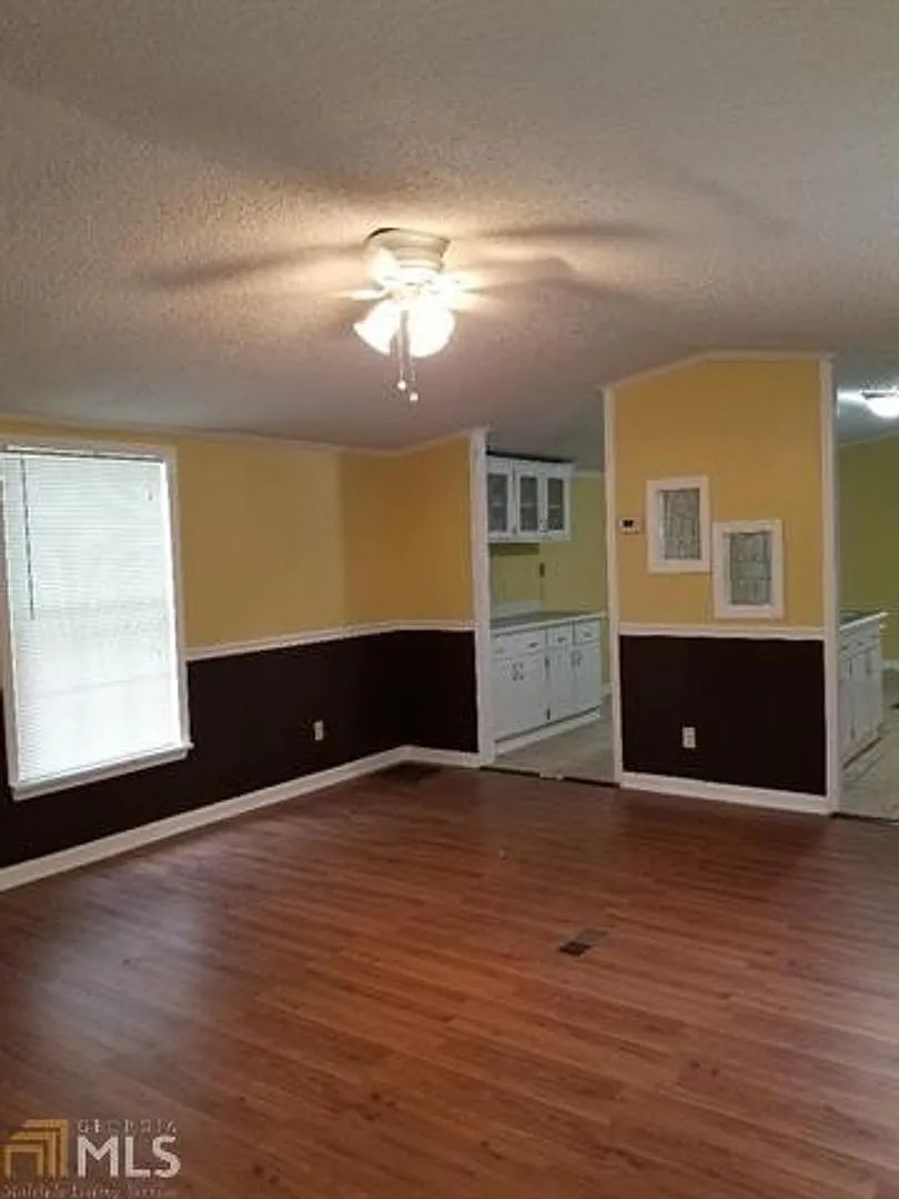 Fabulosity In A Modular Home — Photo 3