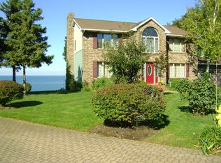 111 Fox Hollow Ln, Erie, PA 16511
