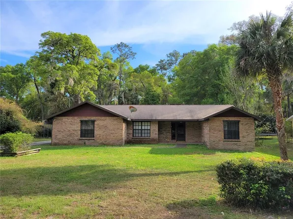 458 Rylane St, De Leon Springs, FL 32130