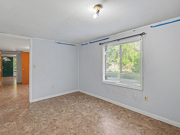 5th image of 20 Bates Creek Rd