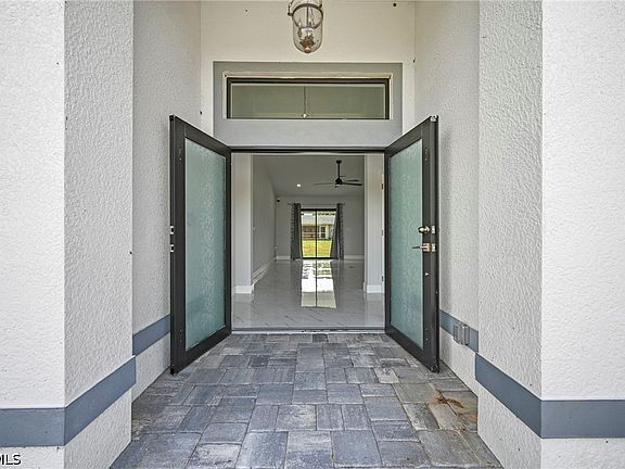 5th image of 3805 6th St W