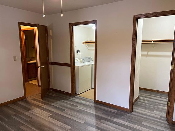 4th image of 1516-1522 Holly Dr