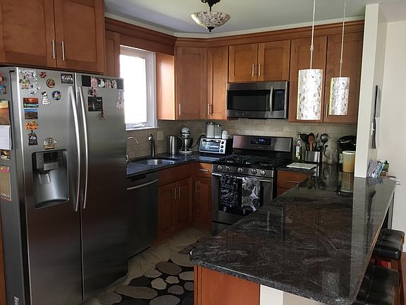 5th image of 285 Nandina Pl #A