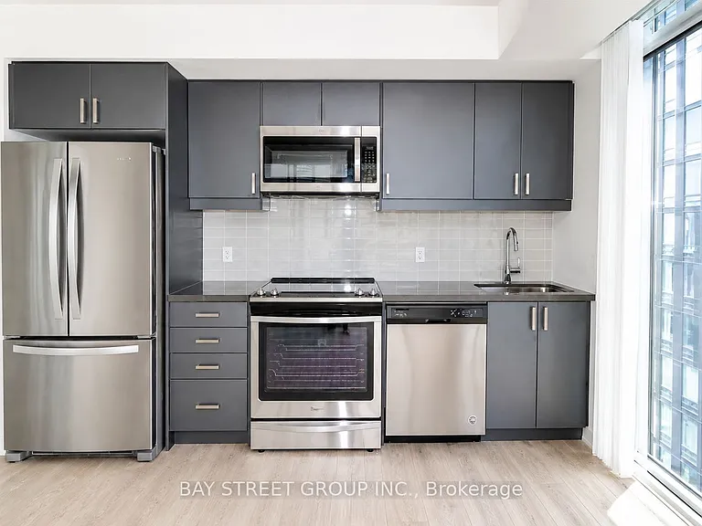 50 Wellesley St E #3102 — Photo 2
