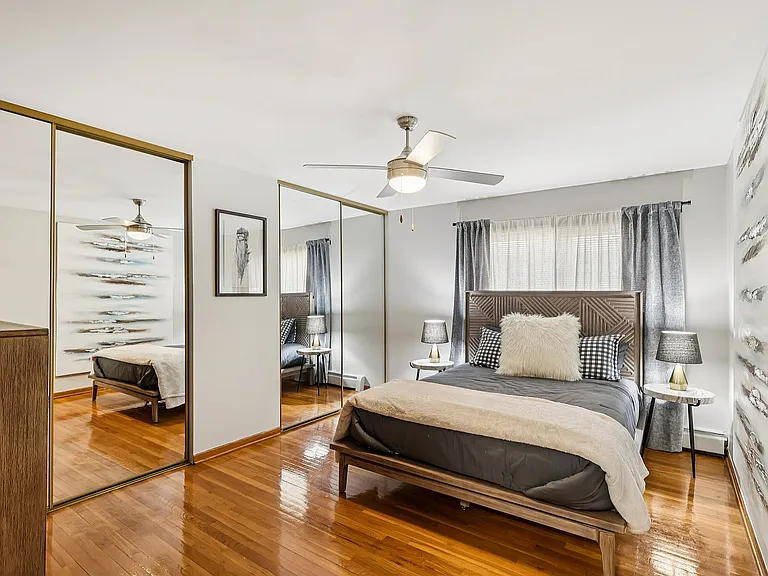 17-web-or-mls-Kennedy Dr-S0611-017