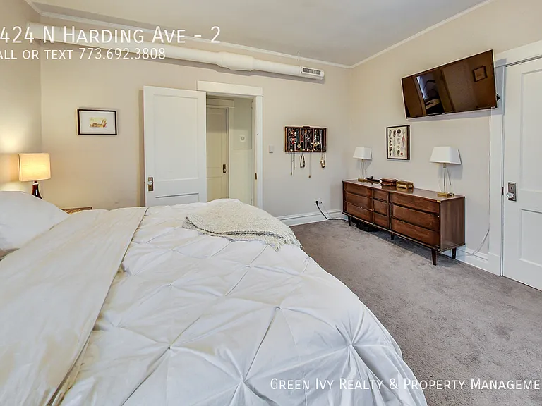 1424 N Harding Ave #2 — Photo 9