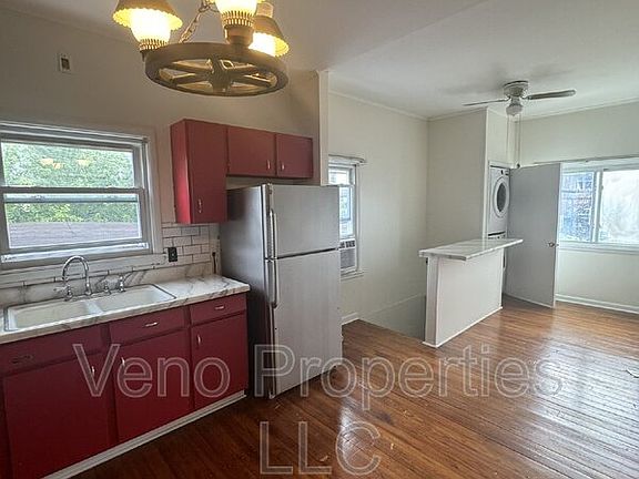 3rd image of 34 Congress St #2