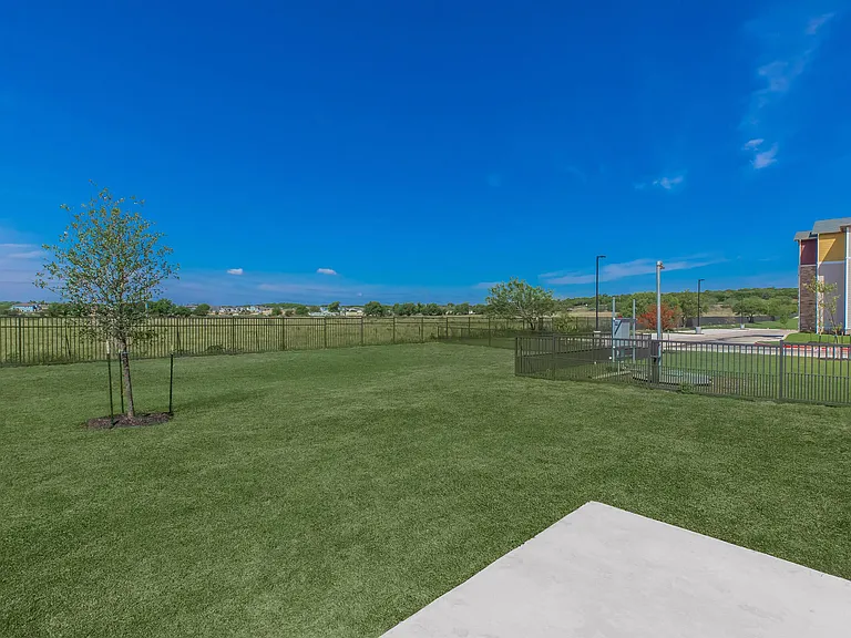 McKinney Falls Apartments — Photo 30