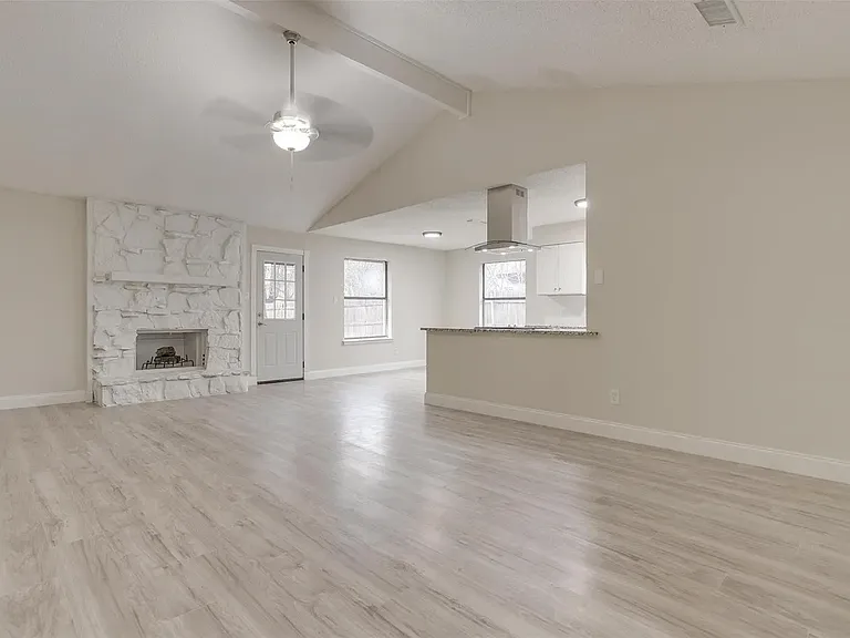 6105 Judy Ct — Photo 2