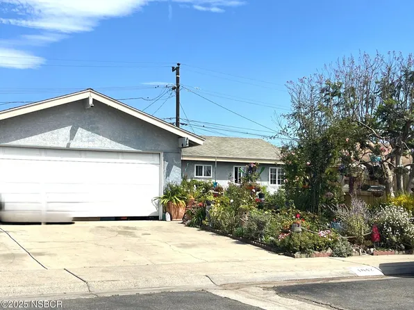 1642 N Oxford Ave, Santa Maria, CA 93454