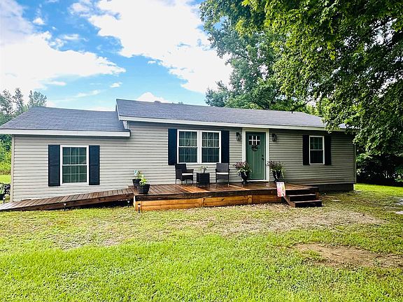 3rd image of 301 County Road 563