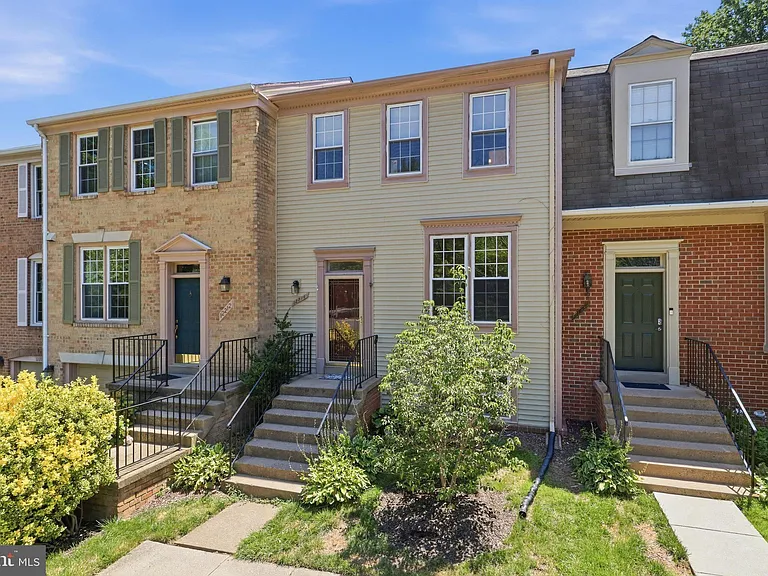 12214 Grassy Hill Ct — Photo 43
