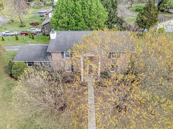 4th image of 2222 Kipping St