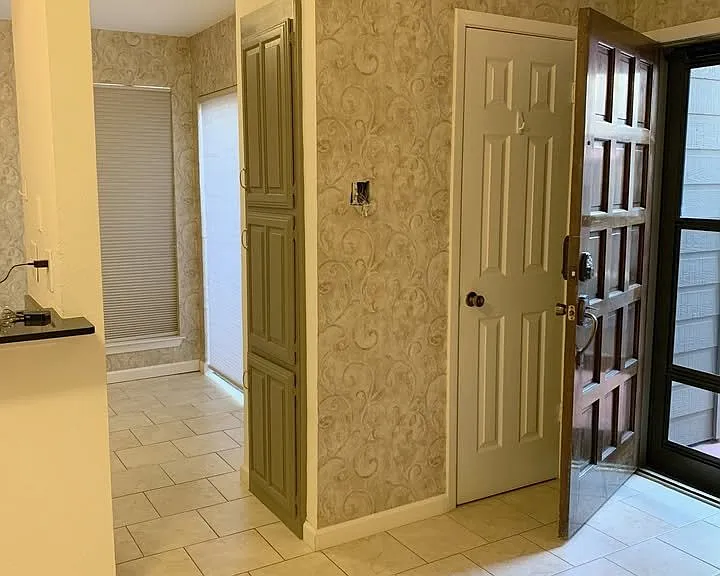 14800 Enterprise Dr #4A — Photo 5