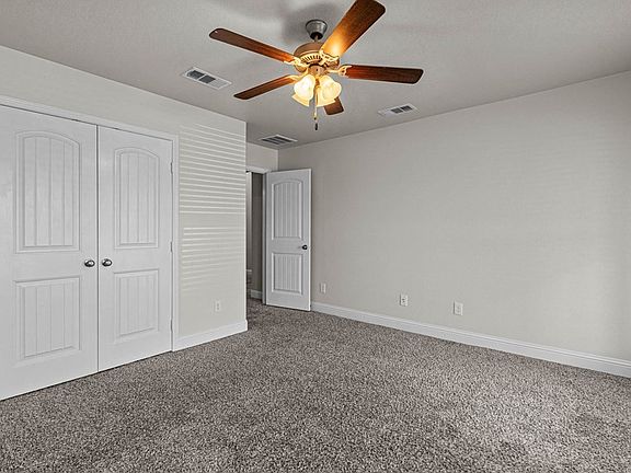 4th image of 1029 Yancy Ct
