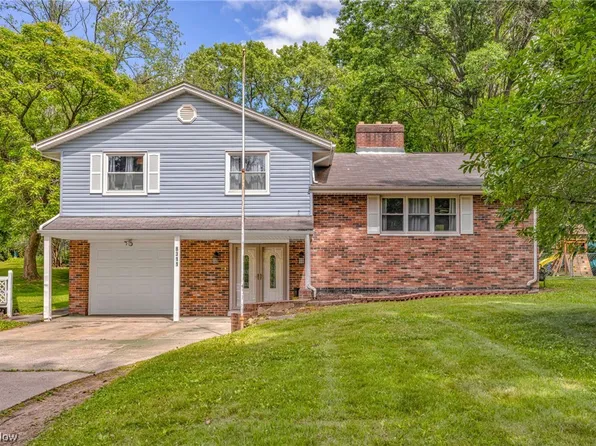 8311 S Bedford Rd, Macedonia, OH 44056
