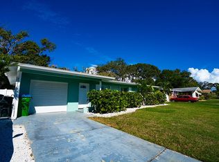 13775 Barbados Dr, Seminole, FL 33776